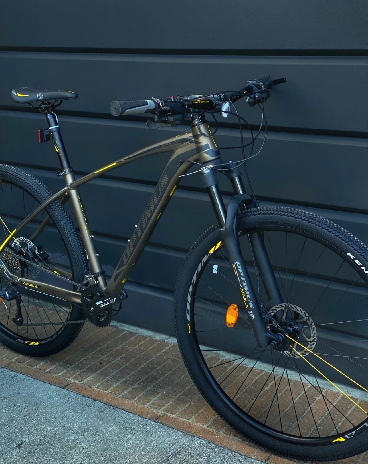 Optimus Aquila Biplato Hidráulica